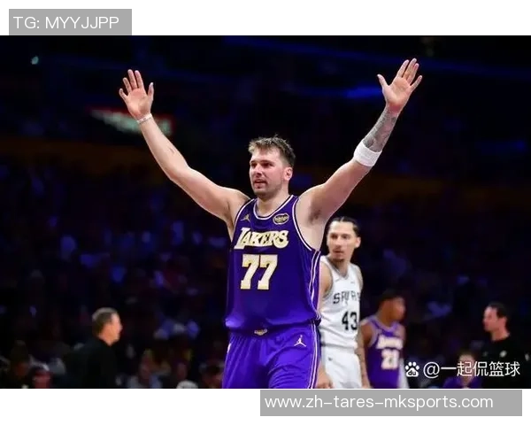 湖人116-114太阳2喜2忧!老詹+候补太重要,东契奇+斯玛特展坏处 湖人116-114太阳2喜2忧!老詹+候补太重要,东契奇+斯玛特展坏处